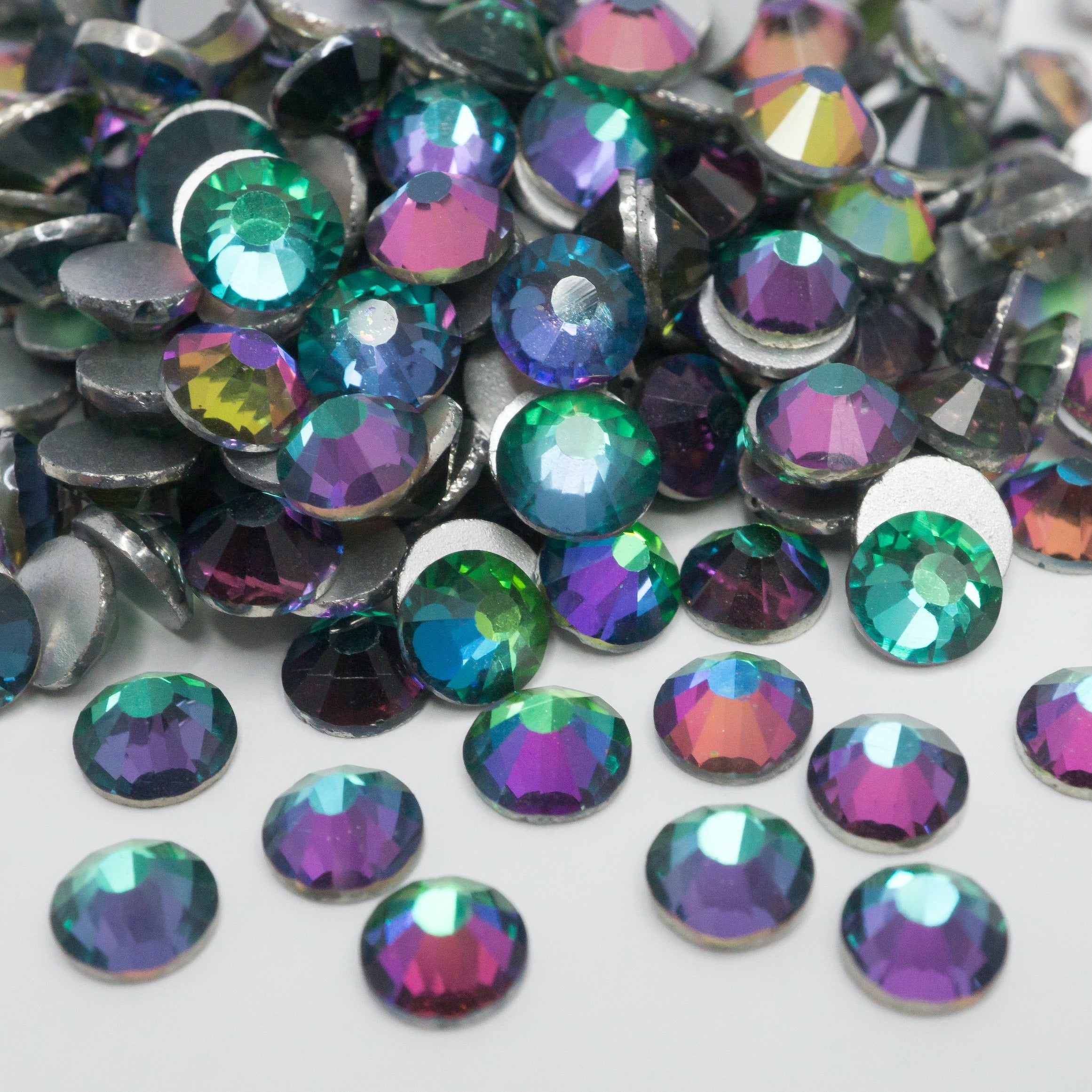 Green Flame Rhinestones - HQ glass flatback #057