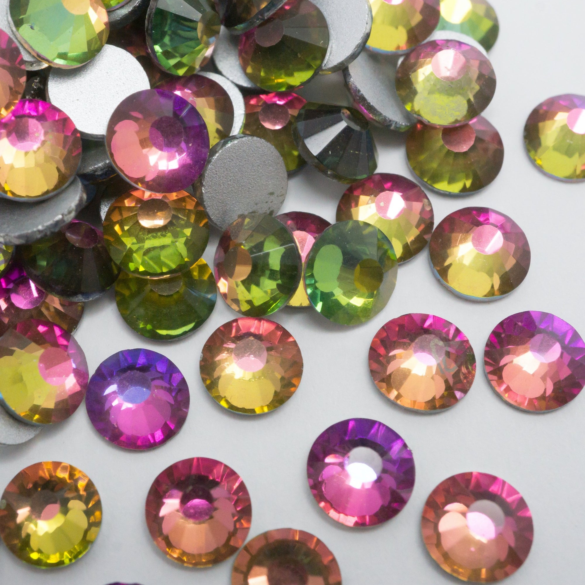 Rainbow Rhinestones - HQ glass flatback #060