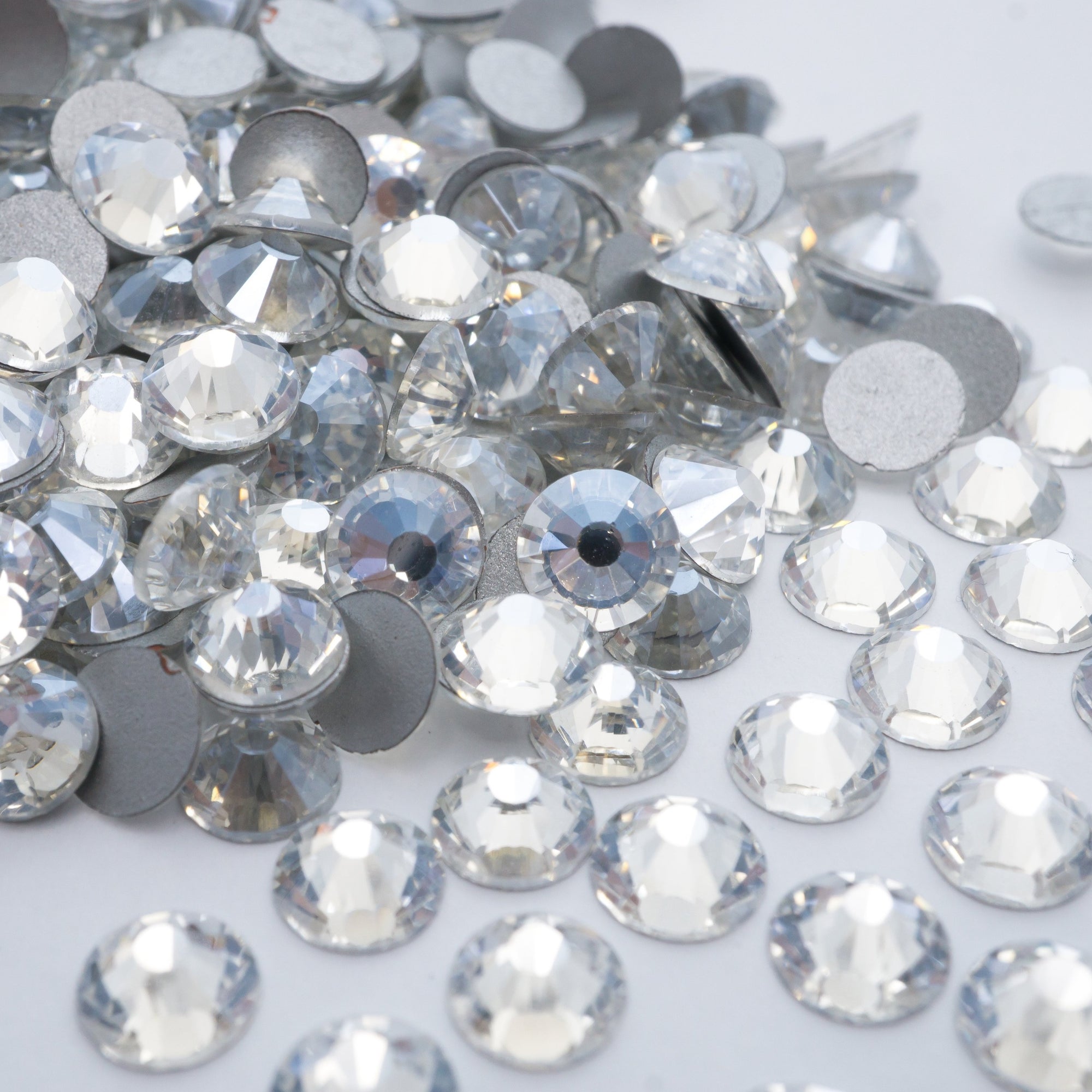 Silver Shade Rhinestones - HQ glass flatback #062