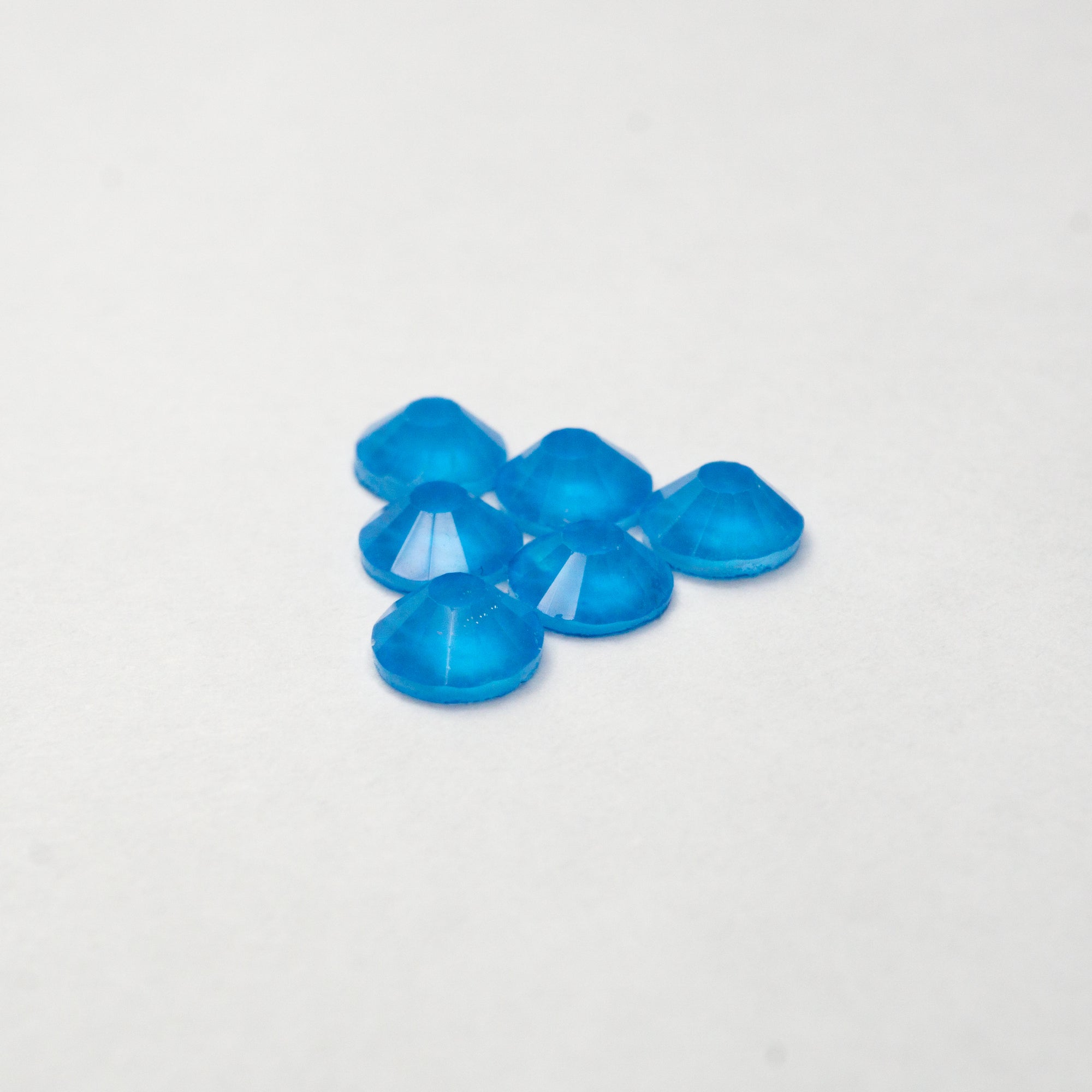 Neon Blue Rhinestones - HQ glass flatback #071